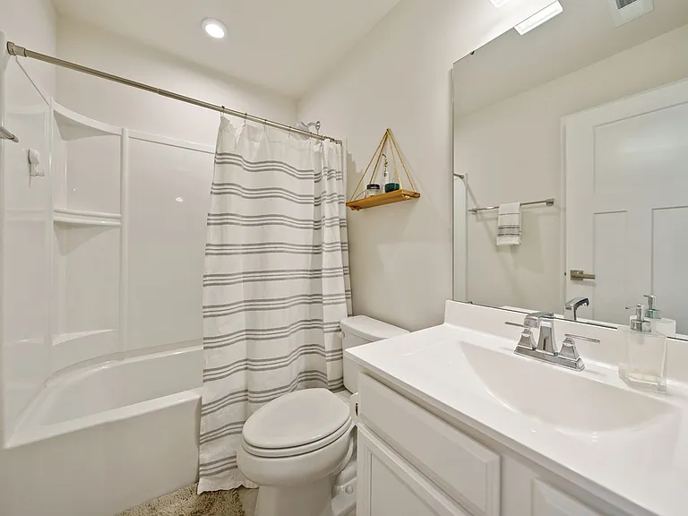 4763 Randall Rd — Photo 11