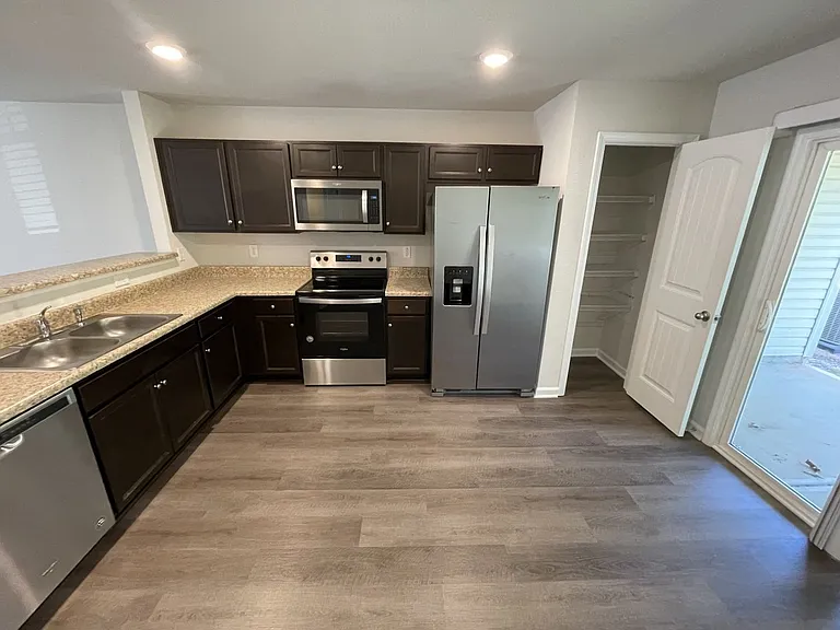 2062 Wiggins Village Dr — Photo 8