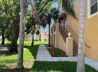 4220 San Marino Blvd APT 201, West Palm Beach, FL 33409