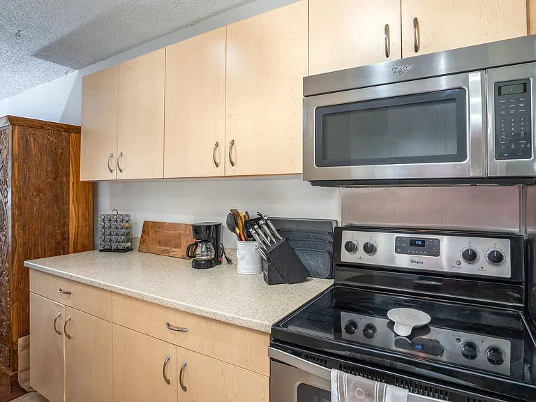 1063 Lower Main St #402 — Photo 14