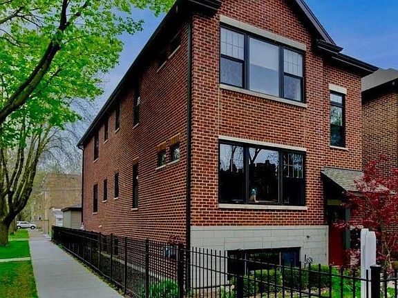 3rd image of 5859 N Maplewood Ave #Basement