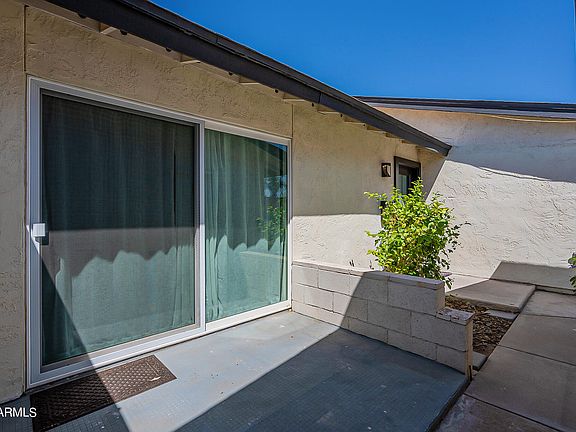 4th image of 2514 N 87TH Terrace