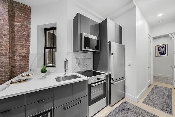 Rented by Vector New York, LLC | media 29