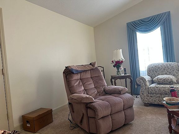4th image of 6861 Olde Meadows Ct