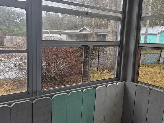 3rd image of 35 Phillips St