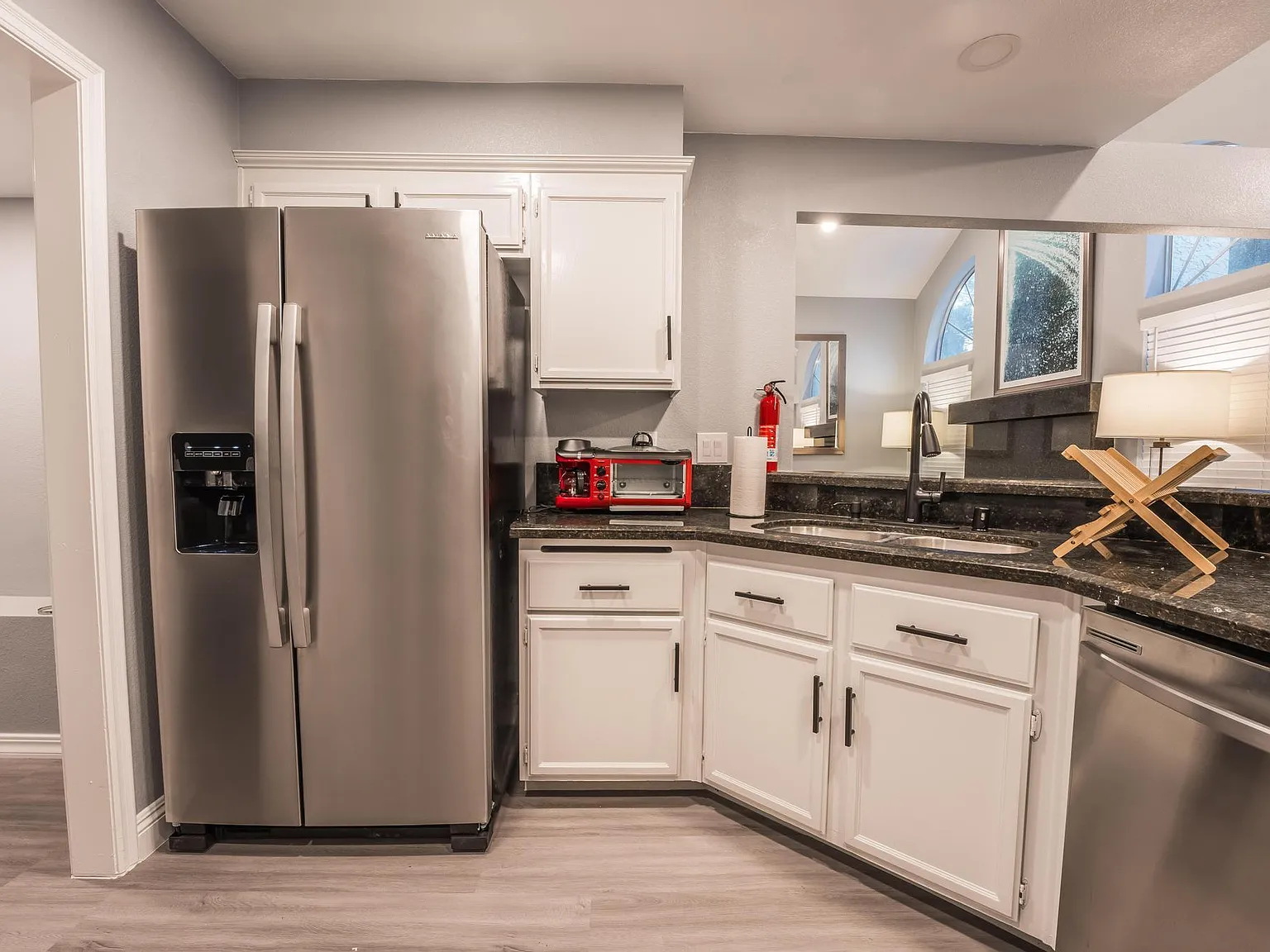 3 bed, 2.5 bath, 1400 sqft, $901 — Photo 3