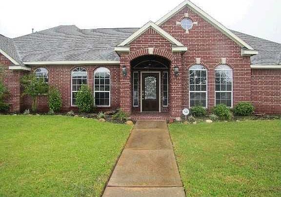 1st image of 3203 Hickory Knoll Dr