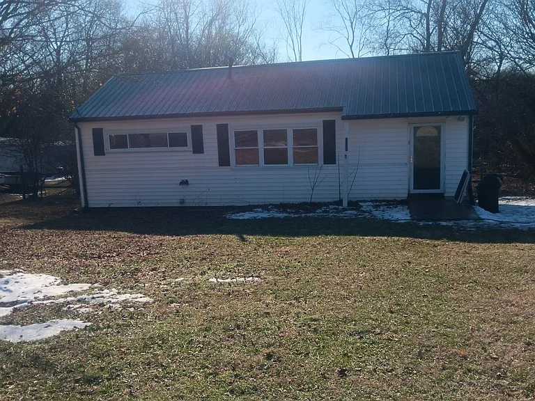 531 Fletcher St — Photo 20