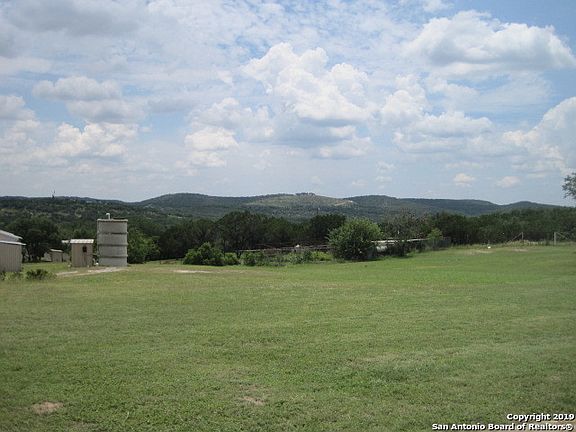2nd image of 227 Scenic Mountain Dr