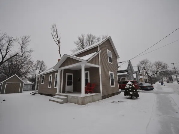 1009 Helen St NE, Grand Rapids, MI 49503