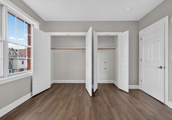5th image of 1090 Main St #217