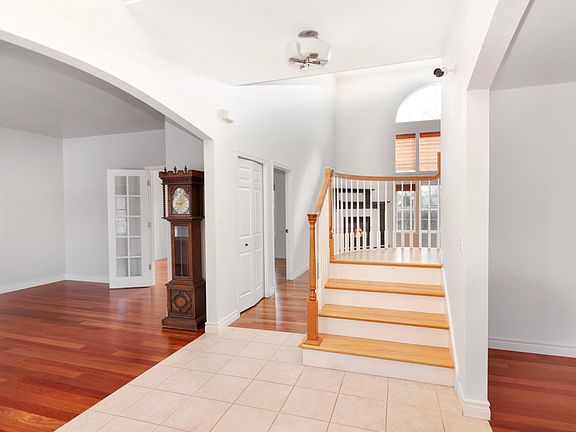 4th image of 3759 Crystal Lake Ln