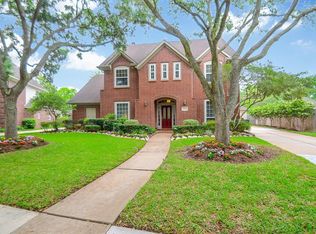 3507 Meadow Spring Dr, Sugar Land, TX 77479