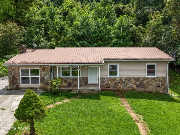 232 E Robbins St, Jellico, TN 37762