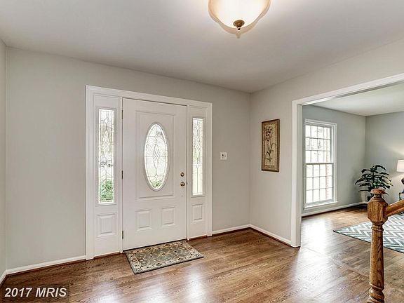 2nd image of 2655 Oakton Glen Dr