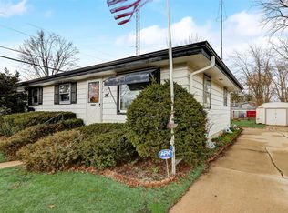 3215 Debra Ln, Racine, WI 53403
