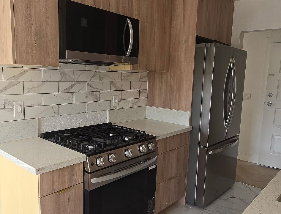 1st image of 1625 Colby Ave APT 205