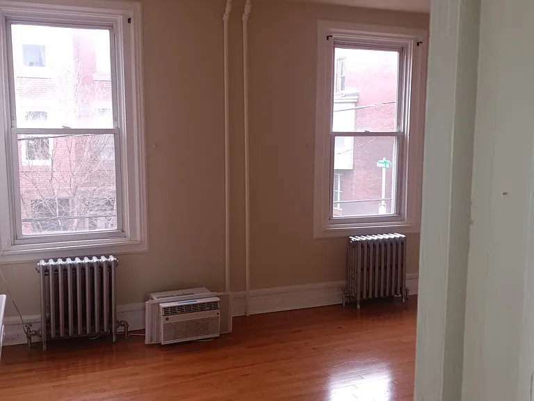 878 N 23rd St #2 — Photo 4