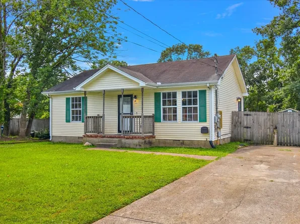 611 Cedar Bend Ln, La Vergne, TN 37086