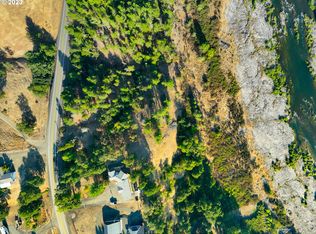 N Bank Rd #3600, Roseburg, OR 97470