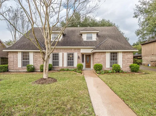 16218 Lakeview Dr, Jersey Village, TX 77040