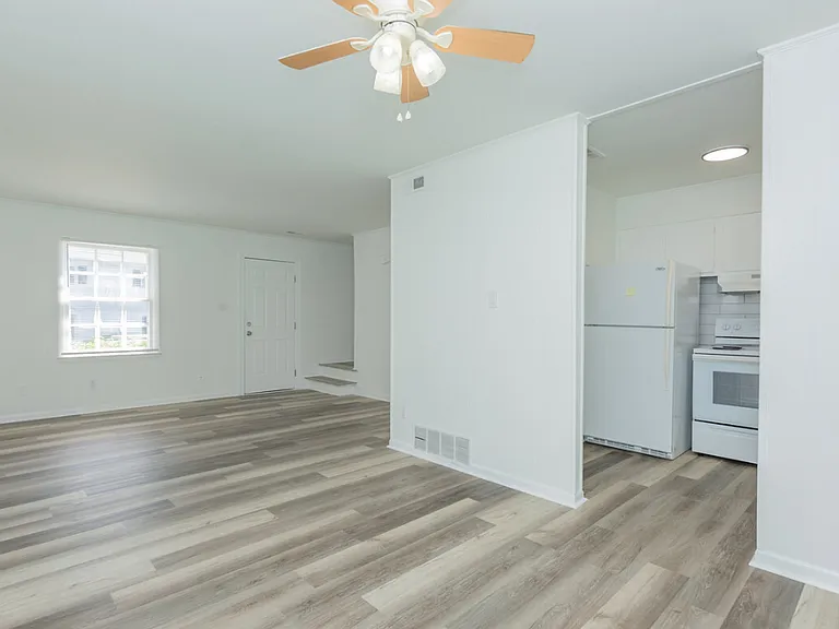 200 Greenbriar Rd — Photo 10