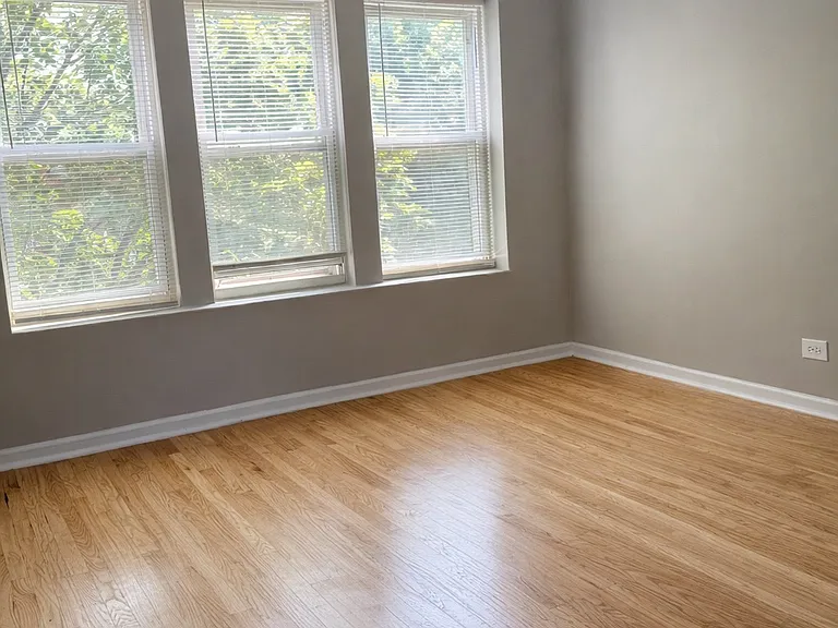 4258 W Hirsch St #3 — Photo 4