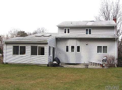 3rd image of 19 Schneider Ln