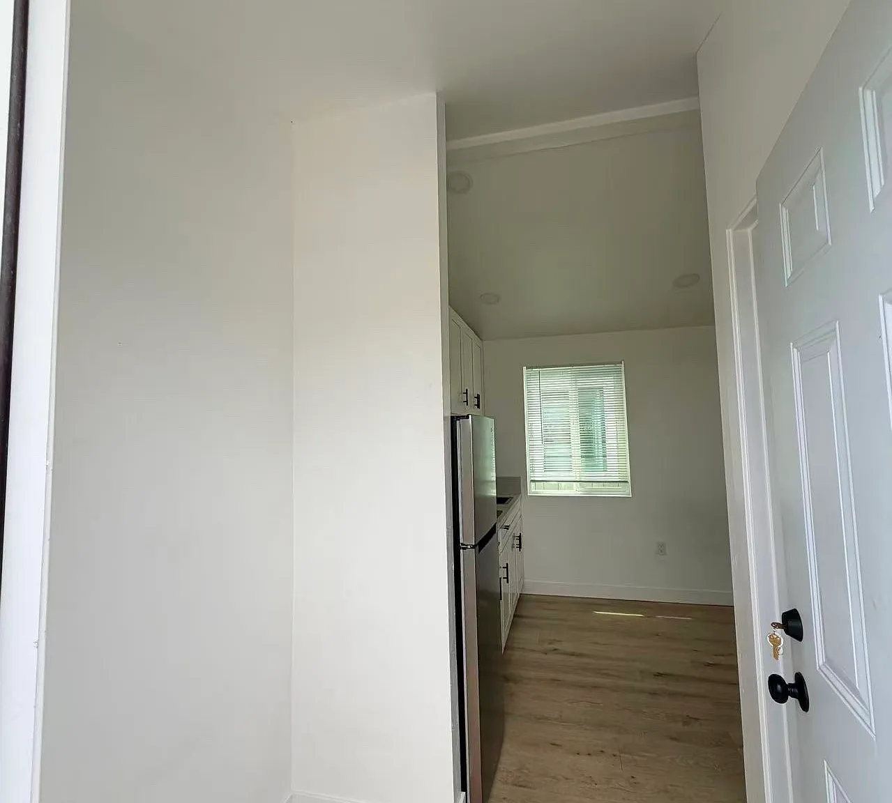 Studio, 266 sqft, $1,650 — Photo 3