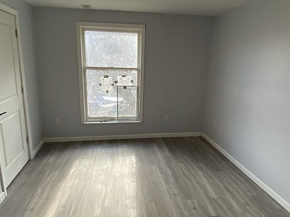 4th image of 4123 Hill Rd