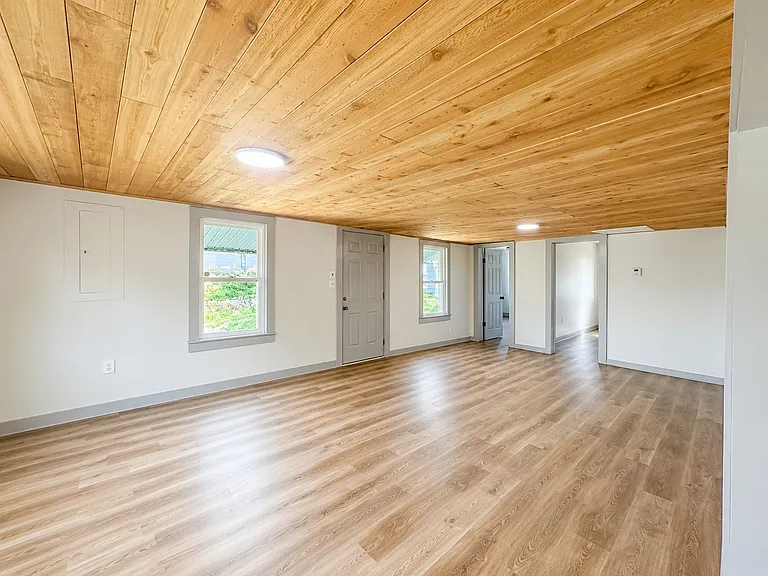 113 Depot St — Photo 7