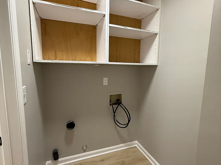 6472 Windsor Gate Ln — Photo 3