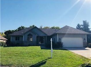 21095 Floral Bay Dr N, Forest Lake, MN 55025