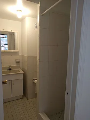 Rented by Urban Vue Properties | media 29