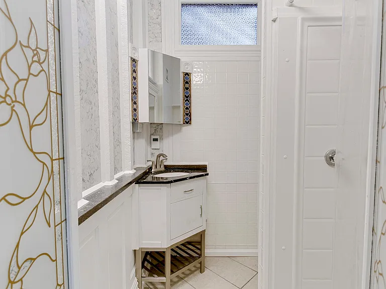 1809 W Grace St #1 — Photo 7