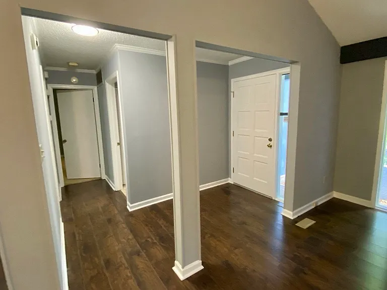 3827 Cavalier Dr — Photo 7