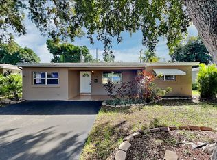 321 SW 64th Way #1, Hollywood, FL 33023