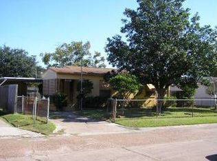 708 11th Ave N, Texas City, TX 77590