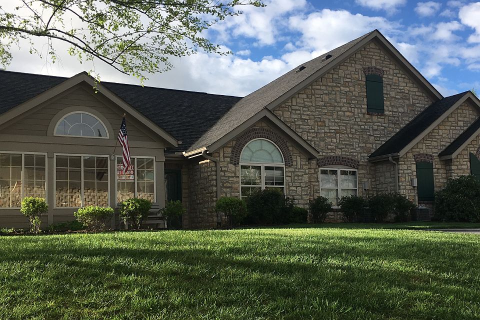 1st image of 85 Outlook Cir