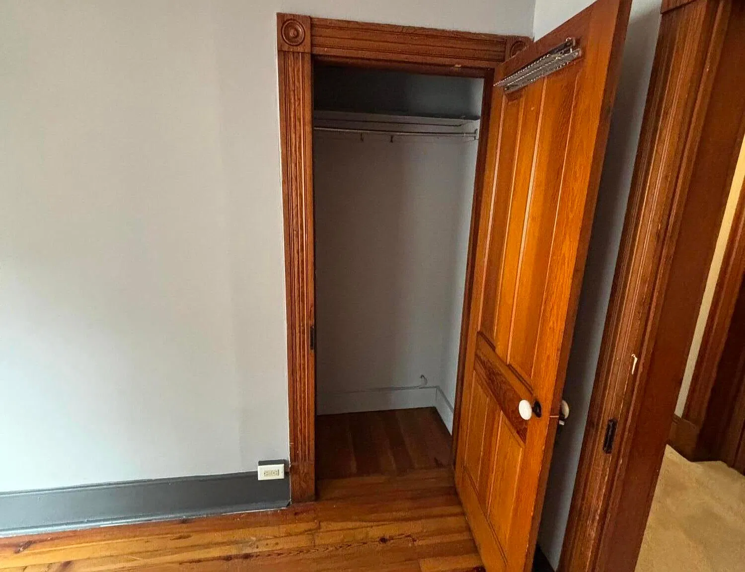 5 bed, 1786 sqft, $1,800 — Photo 2