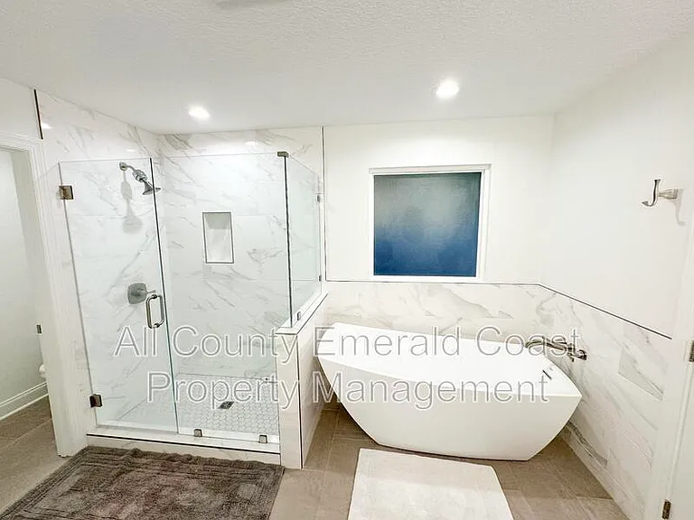 481 Kelly St — Photo 27