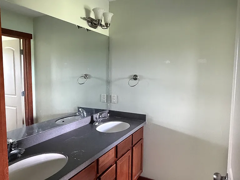 1238 Meagher Ave — Photo 7