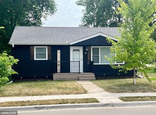 335 Mooers Ave SE, Cokato, MN 55321