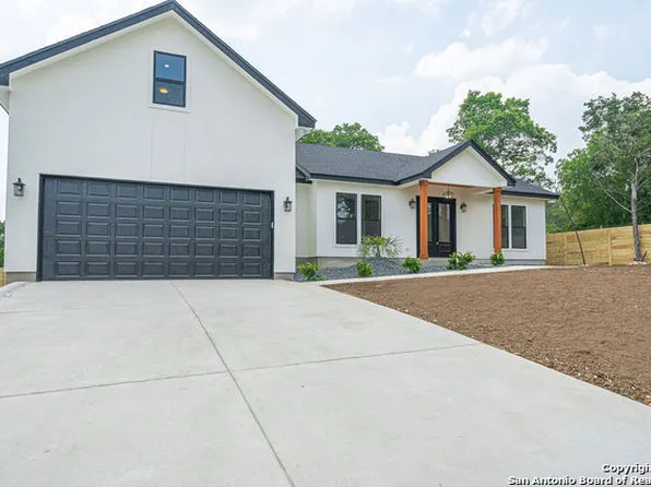 219 oak forest, Boerne, TX 78006