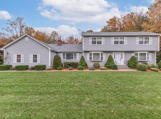 70 Deepwood Rd, Stratford, CT 06614