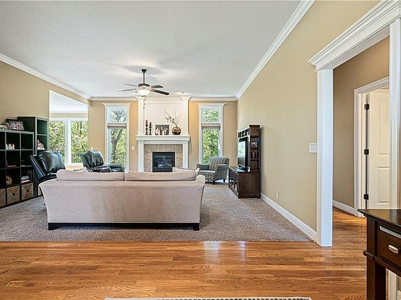 5th image of 4908 SW Marguerite St