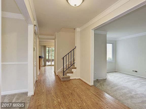 2nd image of 13 Walnutwood Ct