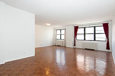 Sold by Yael Dunsky Real Estate