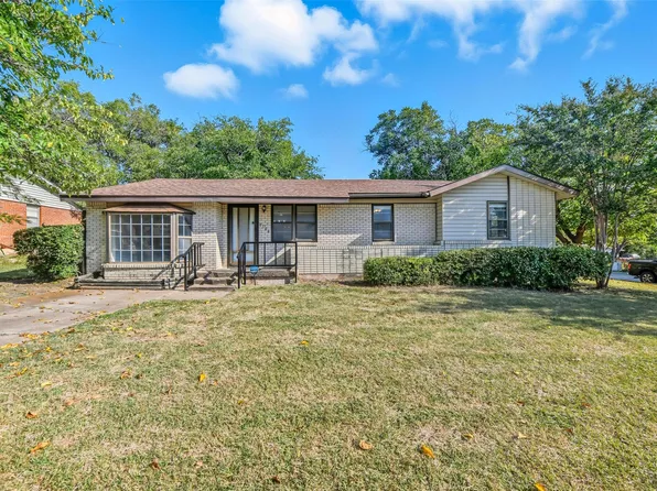 8100 Tumbleweed Trl, White Settlement, TX 76108