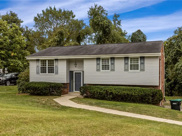 3454 Fawn Valley Ln, Finleyville, PA 15332